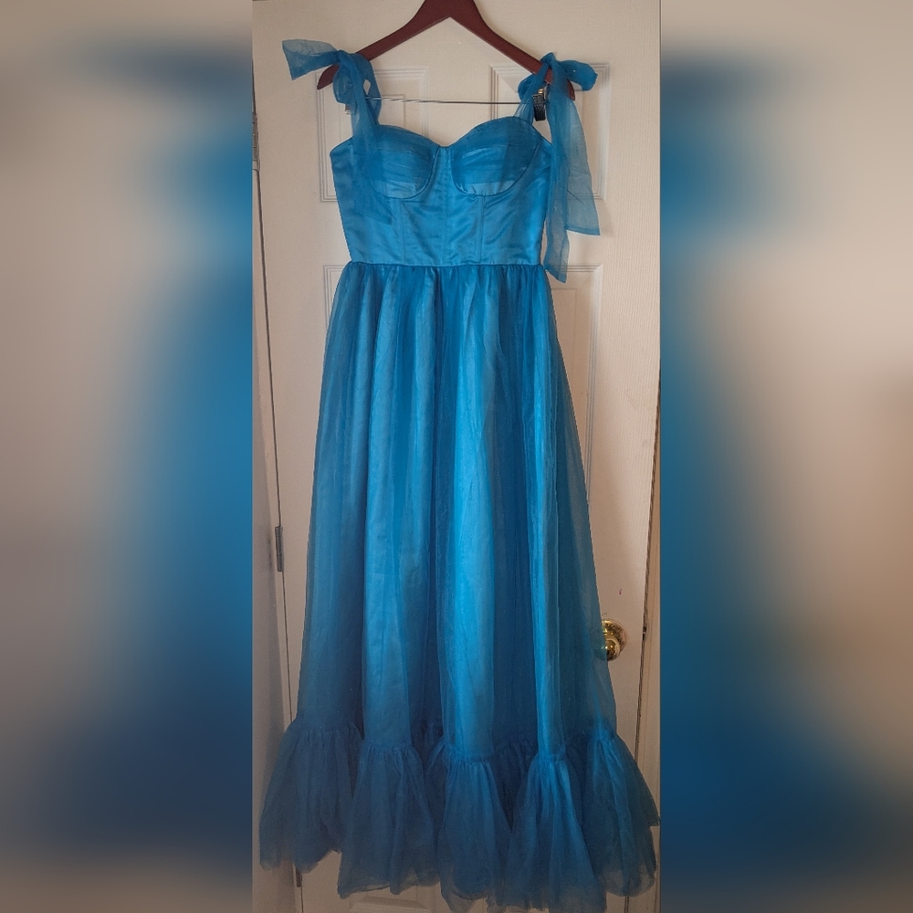 Tie Shoulder Ruffle Hem Mesh Maxi Dress In Color Blue. Size Medium.  $109 retail - Picture 6 of 10